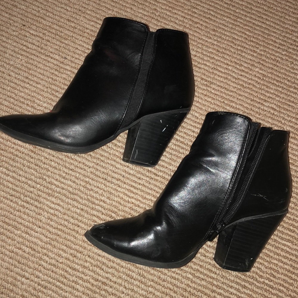 Ankle booties